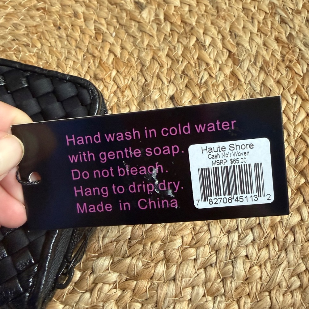 Haute Shore Noir Woven Wallet - Picture 2 of 5